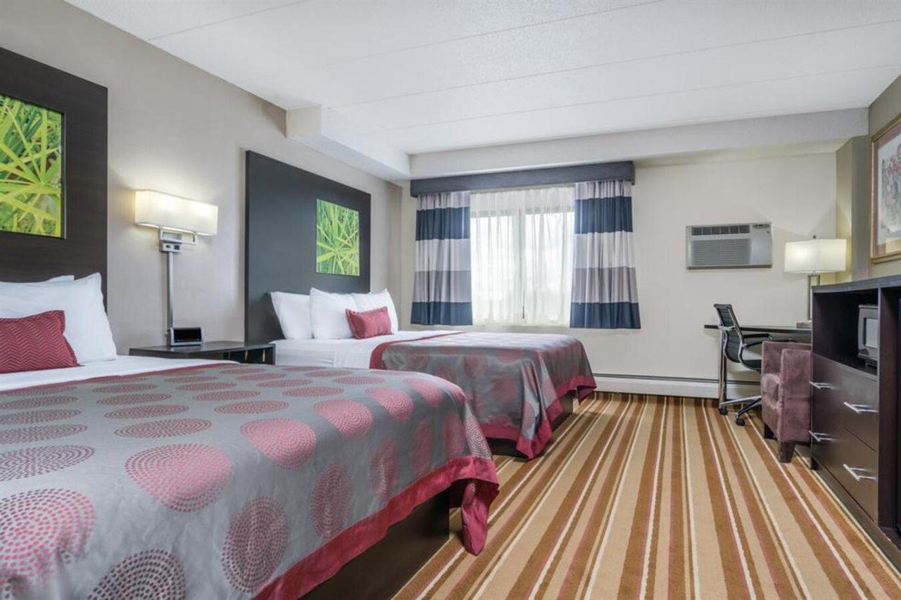 Ramada By Wyndham Minneapolis Golden Valley Екстер'єр фото