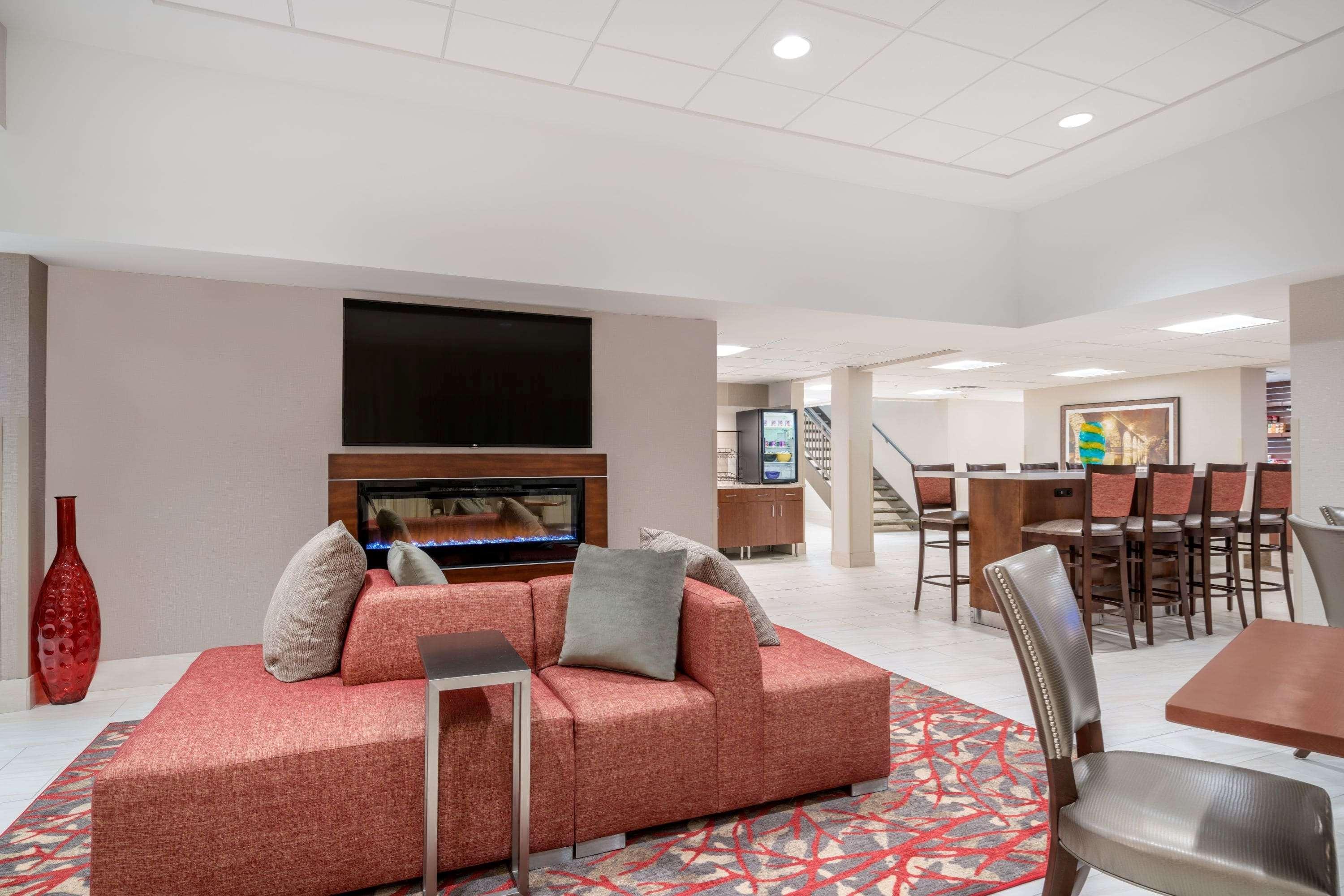 Ramada By Wyndham Minneapolis Golden Valley Екстер'єр фото