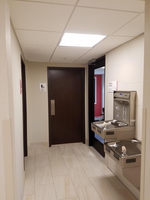 Ramada By Wyndham Minneapolis Golden Valley Екстер'єр фото
