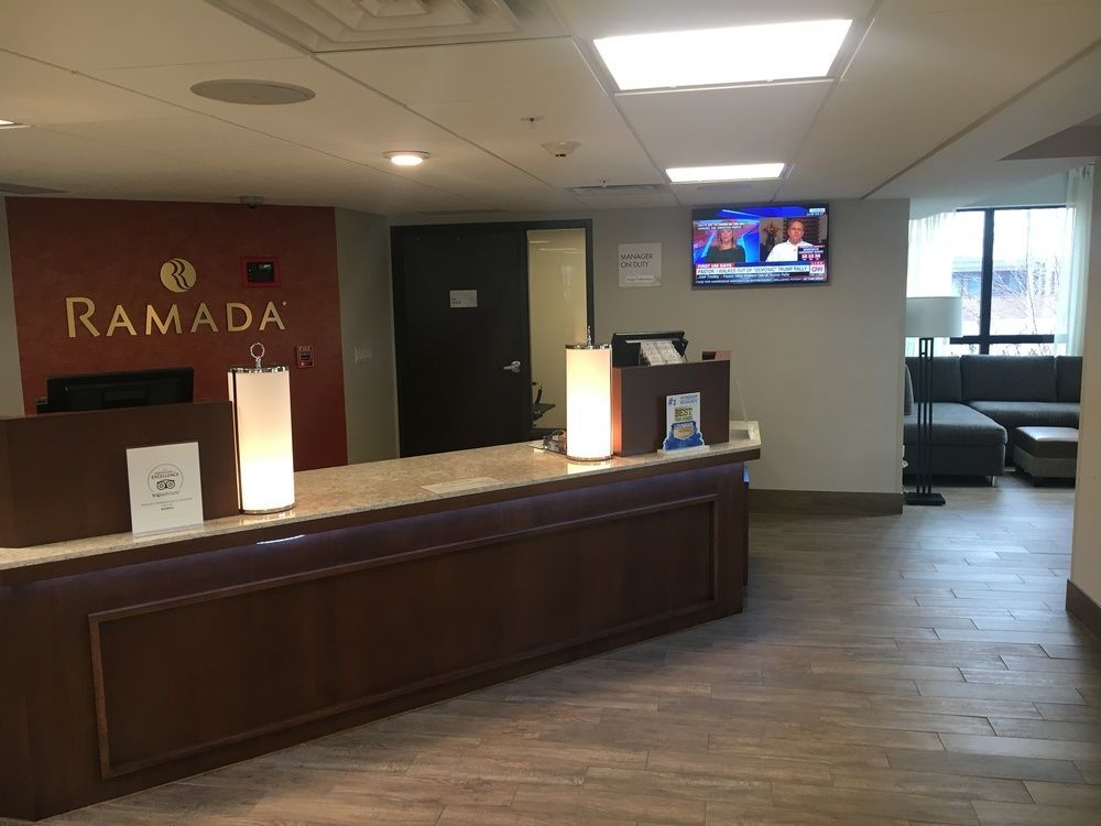 Ramada By Wyndham Minneapolis Golden Valley Екстер'єр фото