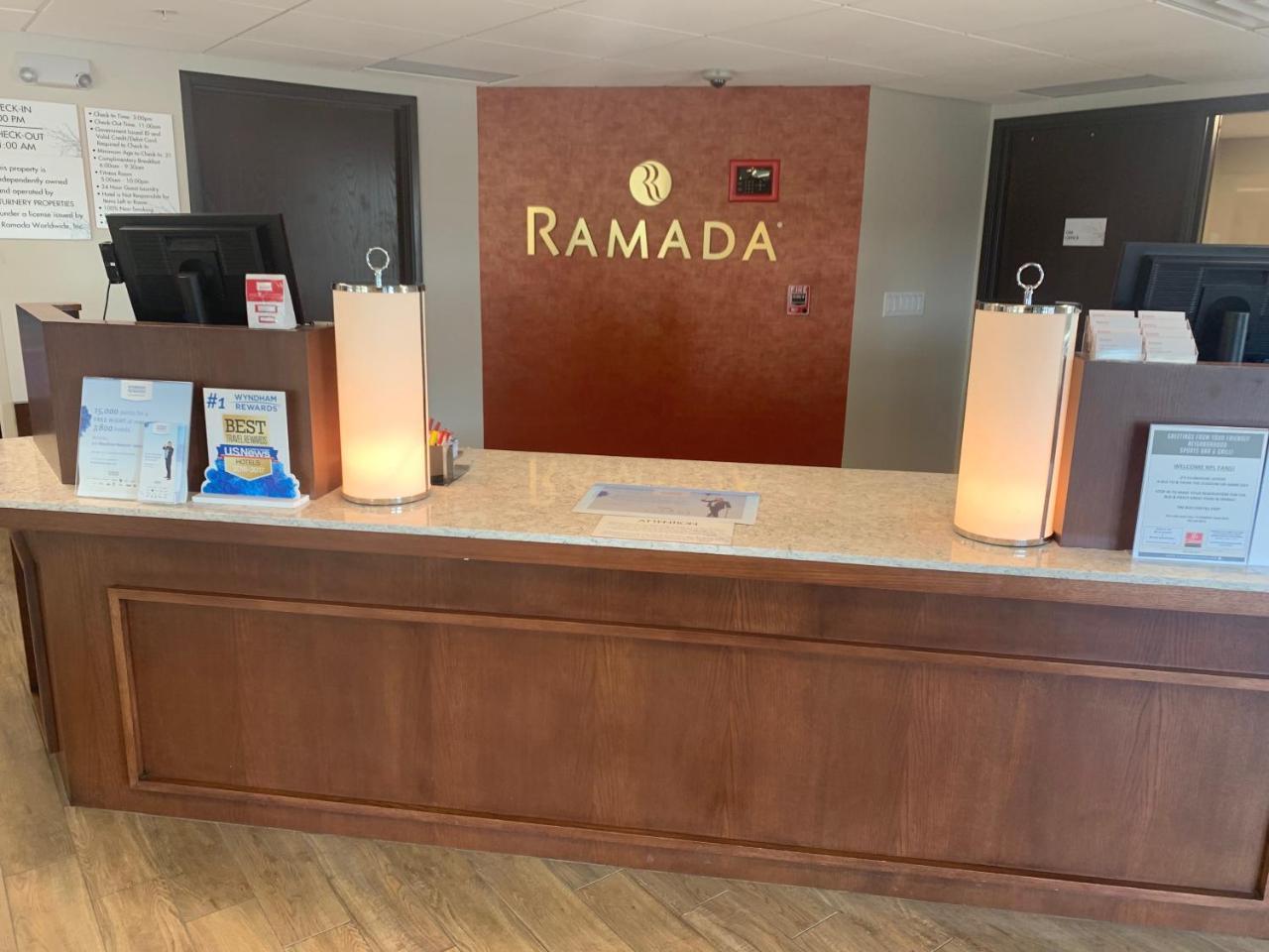 Ramada By Wyndham Minneapolis Golden Valley Екстер'єр фото
